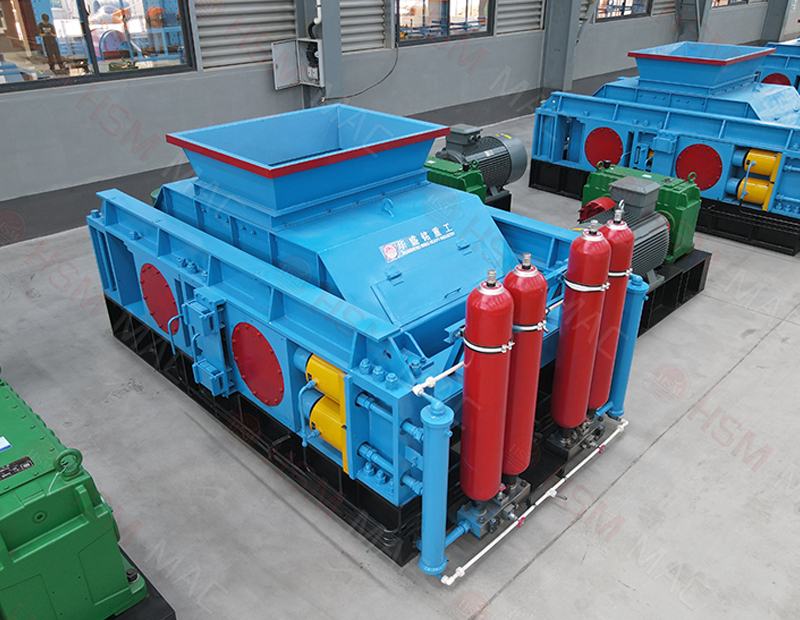 液壓對輥制砂機褐鐵礦與磷礦干選破碎利器，輕松產出1-5mm細砂